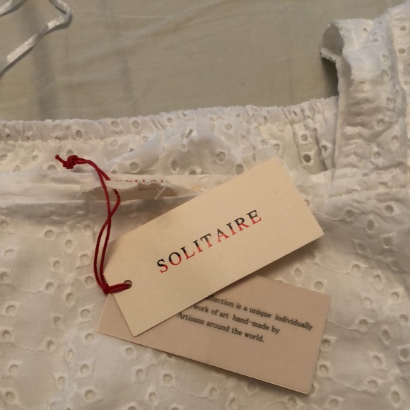 NWT White Eyelet Puff sleeve top - size L lined inside - Picture 7 of 8